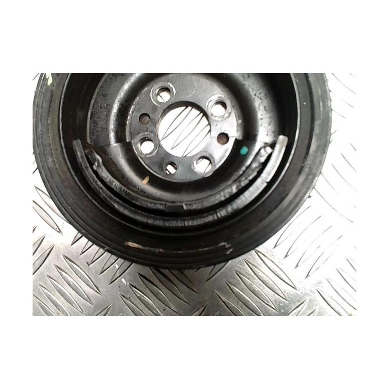 Poulie damper VOLKSWAGEN POLO 4 PHASE 2 d’occasion