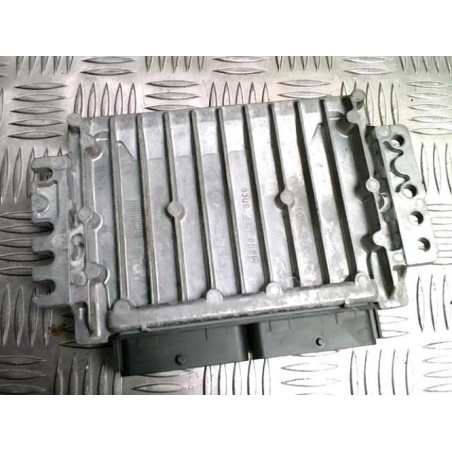 Calculateur moteur RENAULT KANGOO 1 PHASE 1 d’occasion
