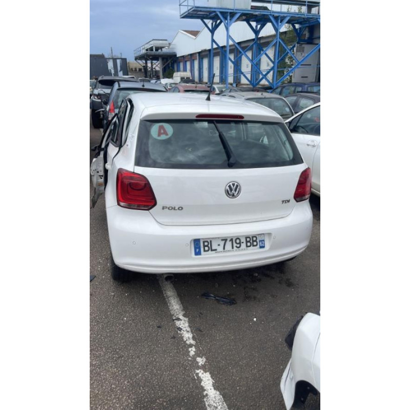 Enjoliveur anti brouillard VOLKSWAGEN POLO 5 PHASE 1 d’occasion