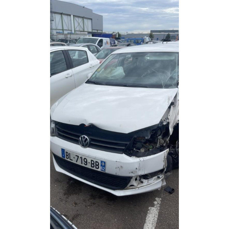 Enjoliveur anti brouillard VOLKSWAGEN POLO 5 PHASE 1 d’occasion