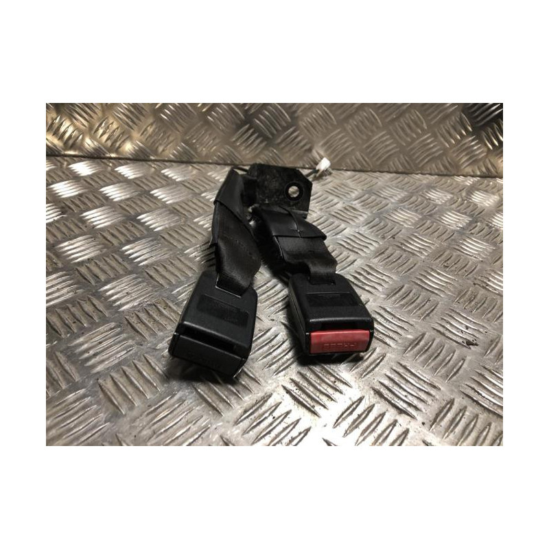Attache ceinture arriere droit NISSAN QASHQAI 1 PHASE 1 d’occasion