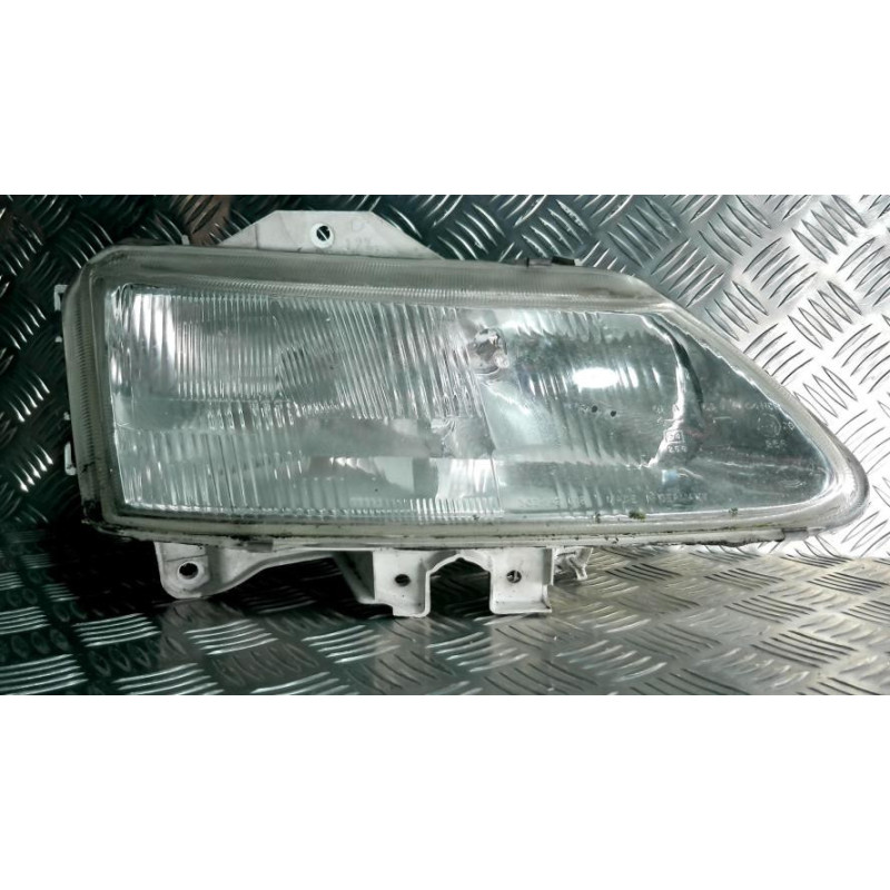 Optique avant principal droit (feux)(phare) RENAULT LAGUNA 1 PHASE 1 d’occasion