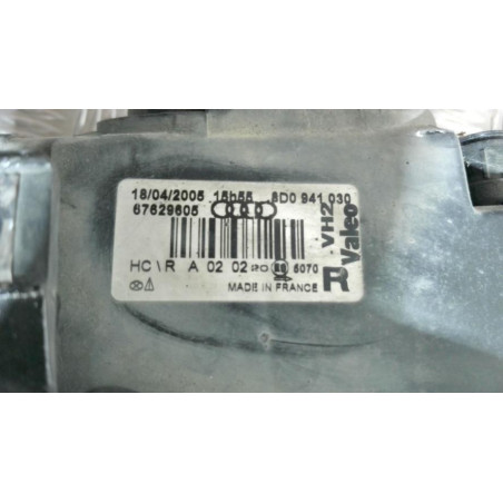 Optique avant principal droit (feux)(phare) AUDI A4 1 PHASE 1 d’occasion