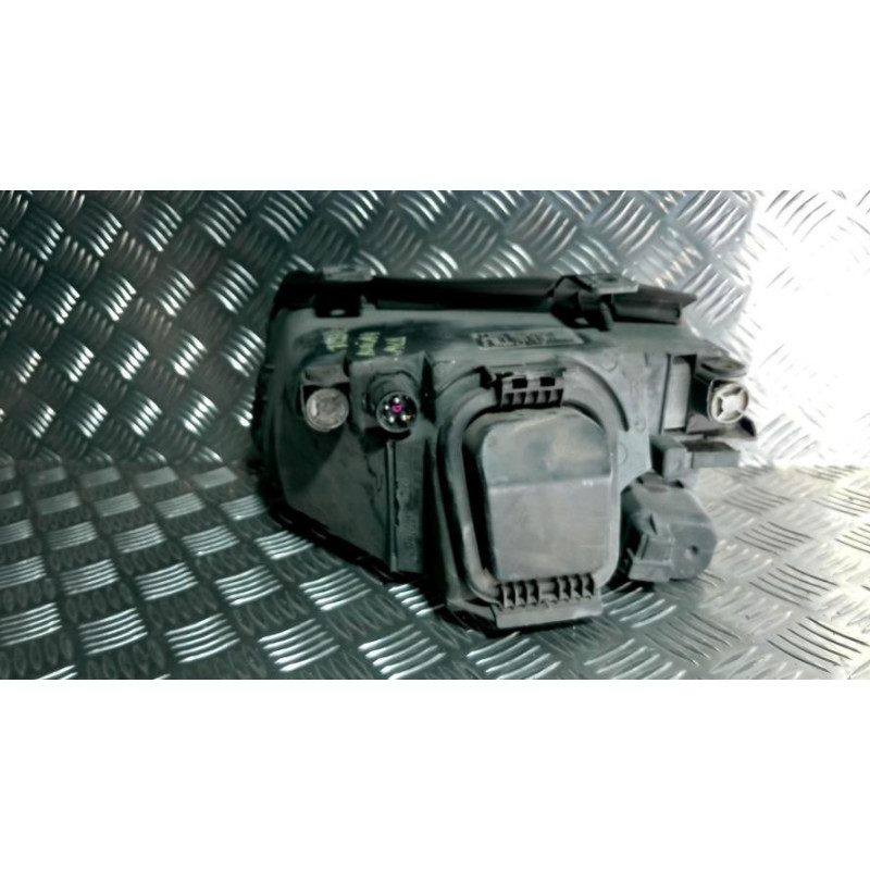 Optique avant principal droit (feux)(phare) AUDI A4 1 PHASE 1 d’occasion