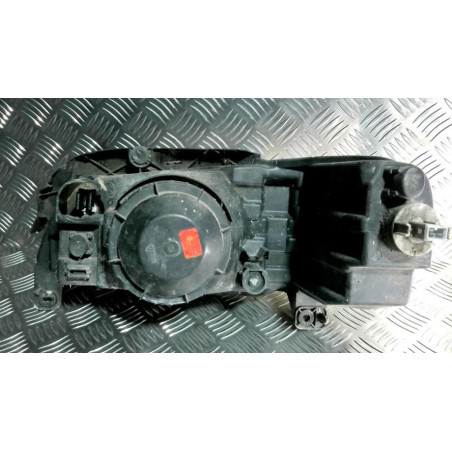Optique avant principal droit (feux)(phare) PEUGEOT 106 PHASE 2 d’occasion