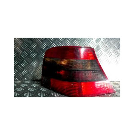 Feu arriere principal droit (feux) VOLKSWAGEN GOLF 4 d’occasion