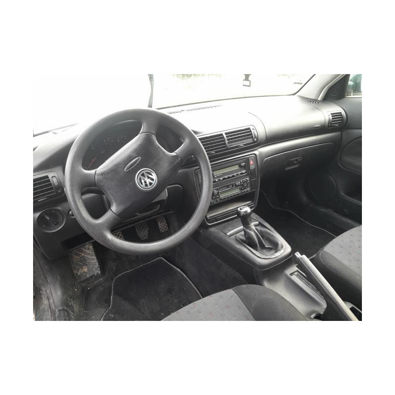 Feu arriere principal gauche (feux) VOLKSWAGEN PASSAT 4 PHASE 1 d’occasion