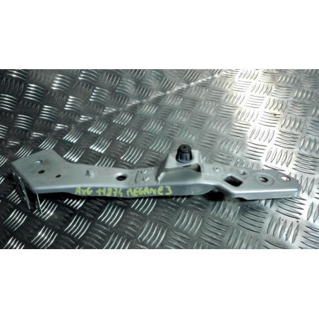 Support de phare gauche (tôle) RENAULT MEGANE 3 PHASE 3 d’occasion