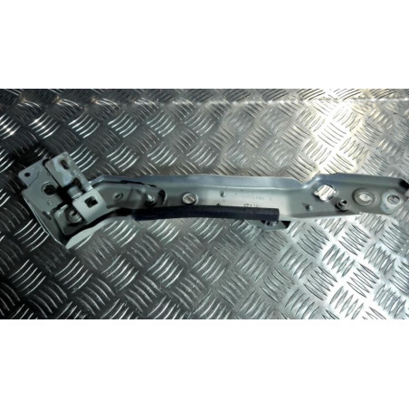 Support de phare gauche (tôle) RENAULT MEGANE 3 PHASE 3 d’occasion