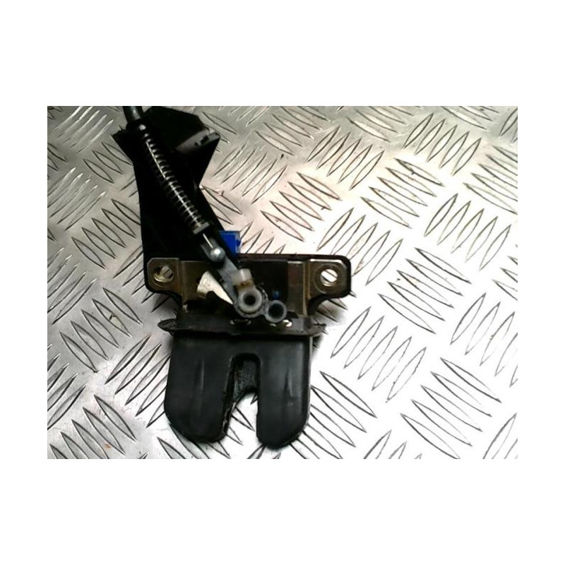 Serrure de coffre AUDI A4 2 PHASE 1 d’occasion