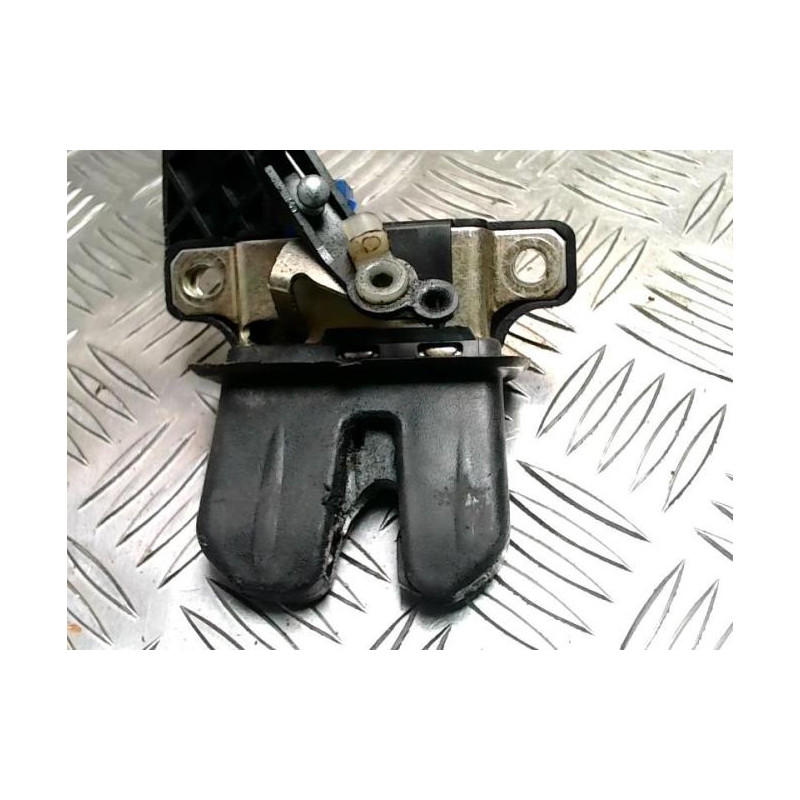 Serrure de coffre AUDI A4 2 PHASE 1 d’occasion