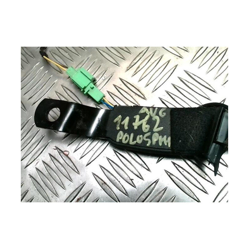 Attache ceinture avant gauche VOLKSWAGEN POLO 5 PHASE 1 d’occasion