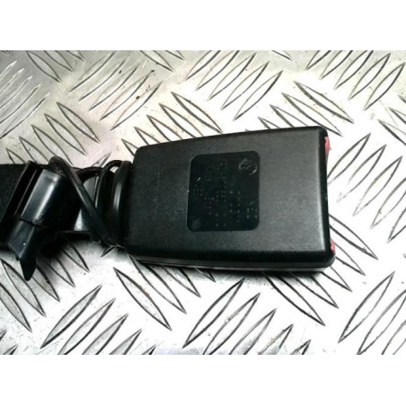 Attache ceinture avant gauche VOLKSWAGEN POLO 5 PHASE 1 d’occasion