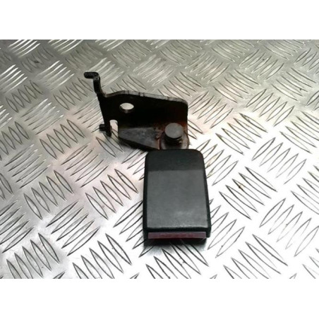 Attache ceinture arriere droit RENAULT MEGANE 2 PHASE 1 d’occasion