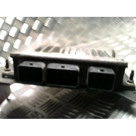 Calculateur RENAULT MEGANE 2 PHASE 1 d’occasion