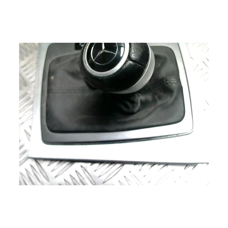 Pommeau de vitesses MERCEDES CLASSE C 204 PHASE 1 d’occasion