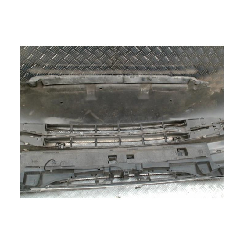 Pare-choc Avant D'Occasion Pour Citroën C8 2.2 HDI - Réf. 7401T8 - Gris Clair - Garantie 3 Mois