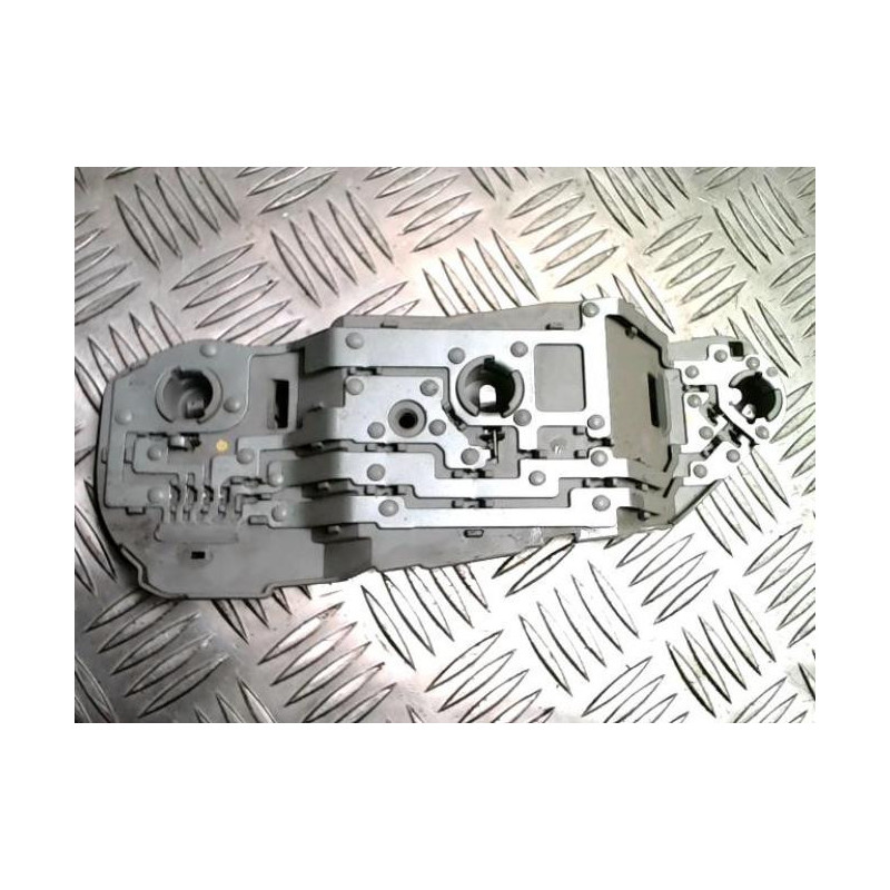 Platine feu arriere gauche TOYOTA COROLLA VERSO 2 PHASE 2 d’occasion