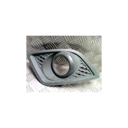 Enjoliveur anti brouillard FORD FIESTA 5 PHASE 2 d’occasion