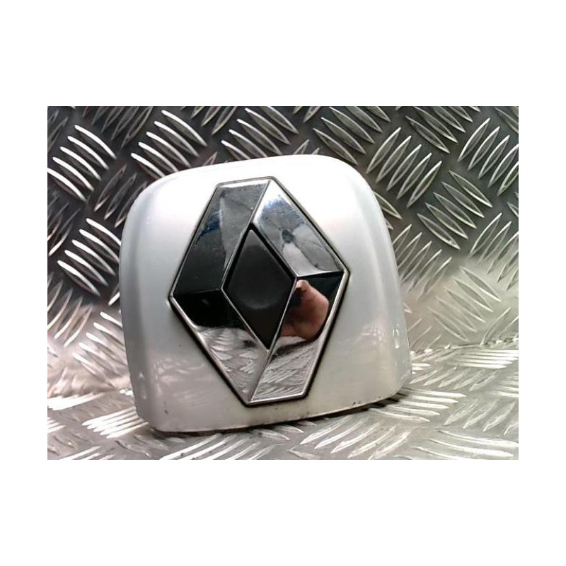 Bouton de coffre RENAULT CLIO 2 PHASE 2 d’occasion