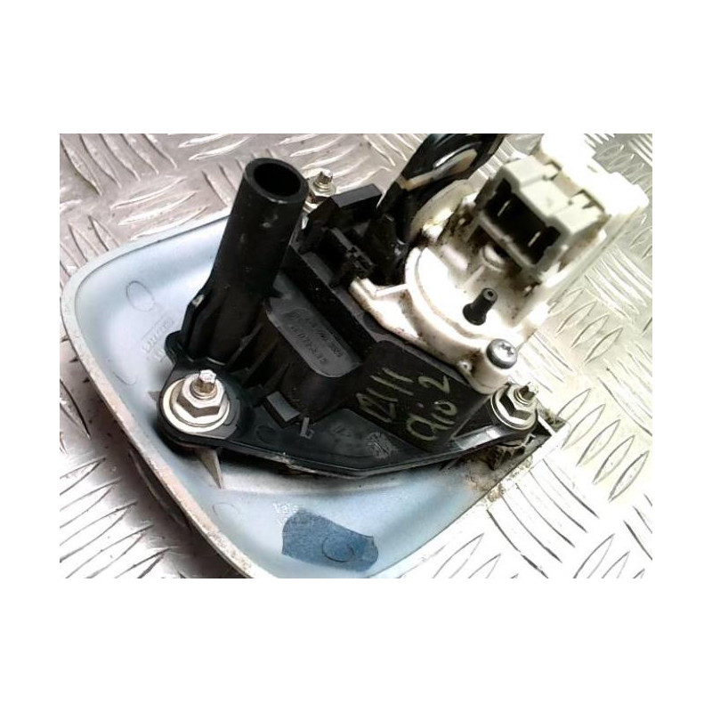 Bouton de coffre RENAULT CLIO 2 PHASE 2 d’occasion