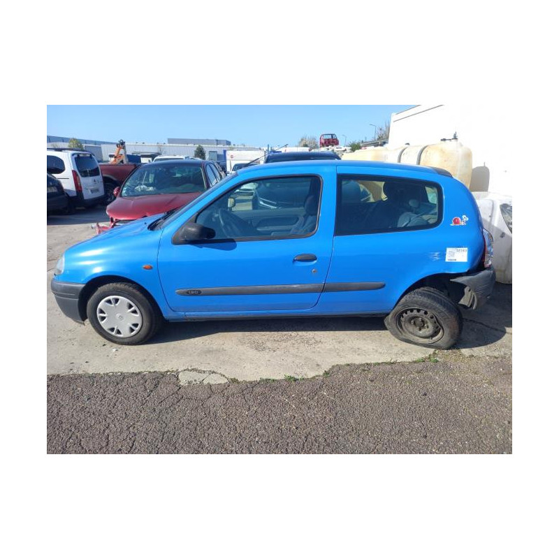 Leve vitre electrique avant droit RENAULT CLIO 2 PHASE 1 d’occasion