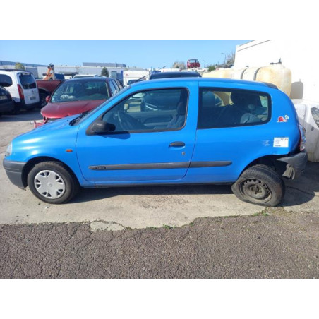 Leve vitre electrique avant droit RENAULT CLIO 2 PHASE 1 d’occasion