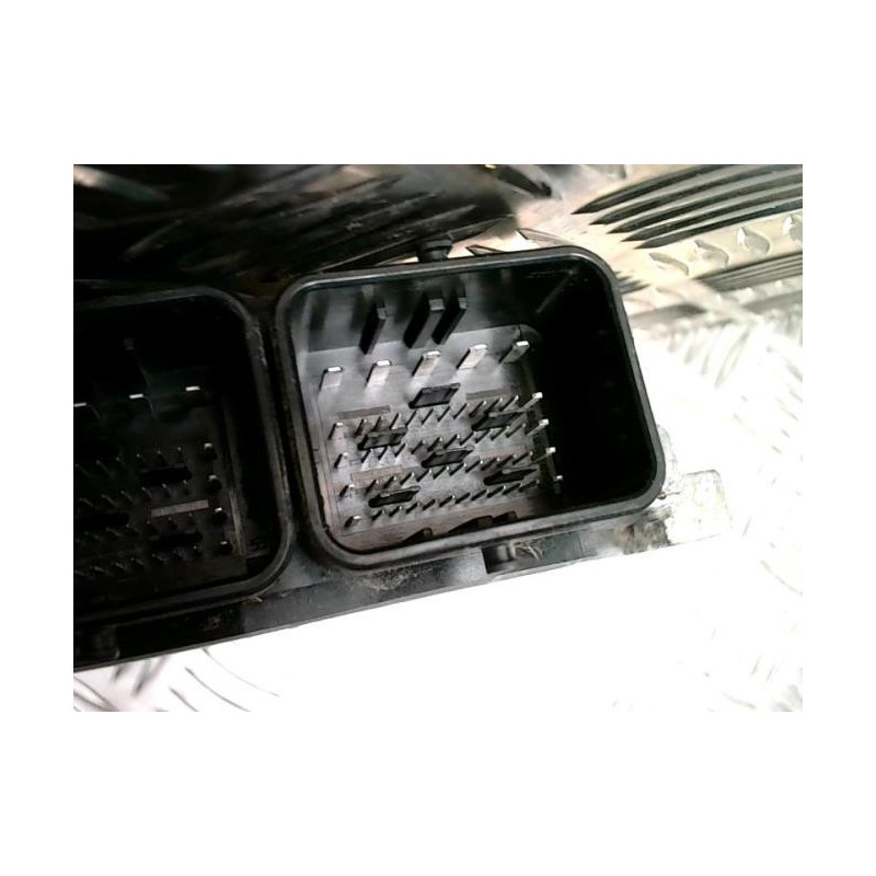 Calculateur moteur PEUGEOT EXPERT 2 d’occasion