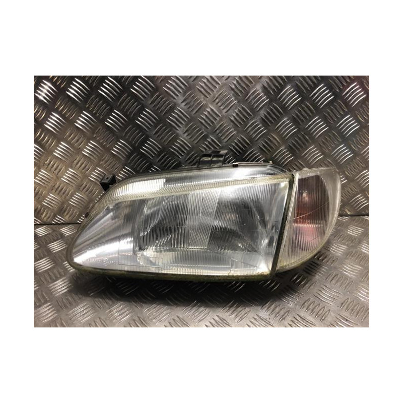 Optique avant principal gauche (feux)(phare) RENAULT MEGANE 1 PHASE 1 d’occasion