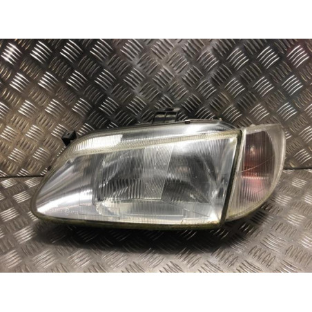 Optique avant principal gauche (feux)(phare) RENAULT MEGANE 1 PHASE 1 d’occasion