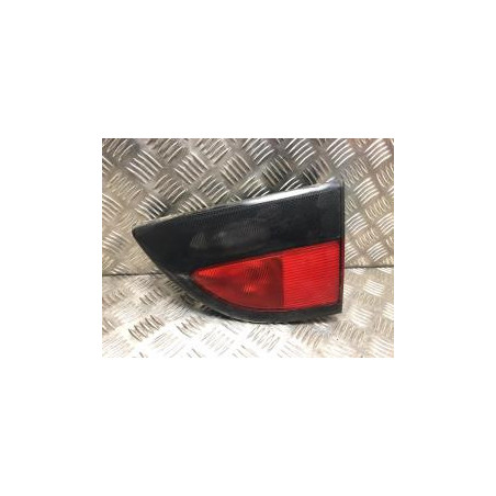 Feu arriere secondaire droit (feux) RENAULT MEGANE 1 PHASE 1 d’occasion
