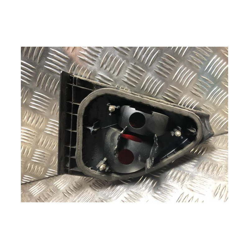 Feu arriere secondaire droit (feux) RENAULT MEGANE 1 PHASE 1 d’occasion