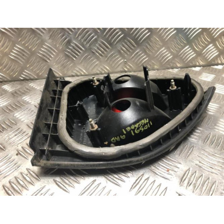 Feu arriere secondaire droit (feux) RENAULT MEGANE 1 PHASE 1 d’occasion