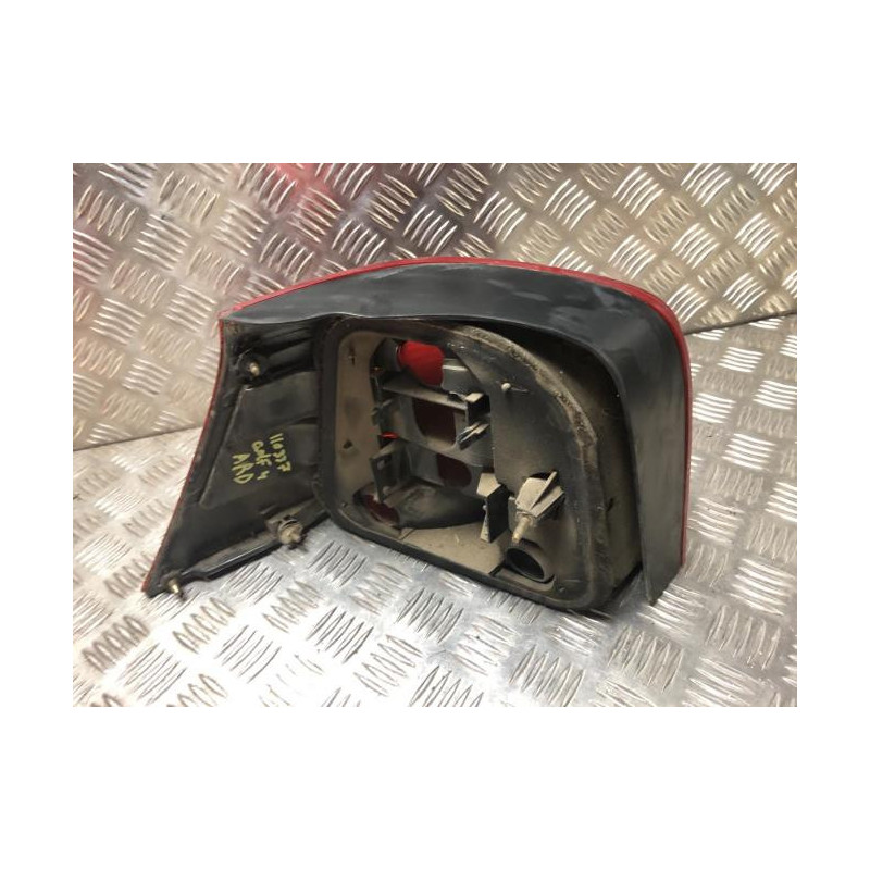 Feu arriere principal droit (feux) VOLKSWAGEN GOLF 4 d’occasion