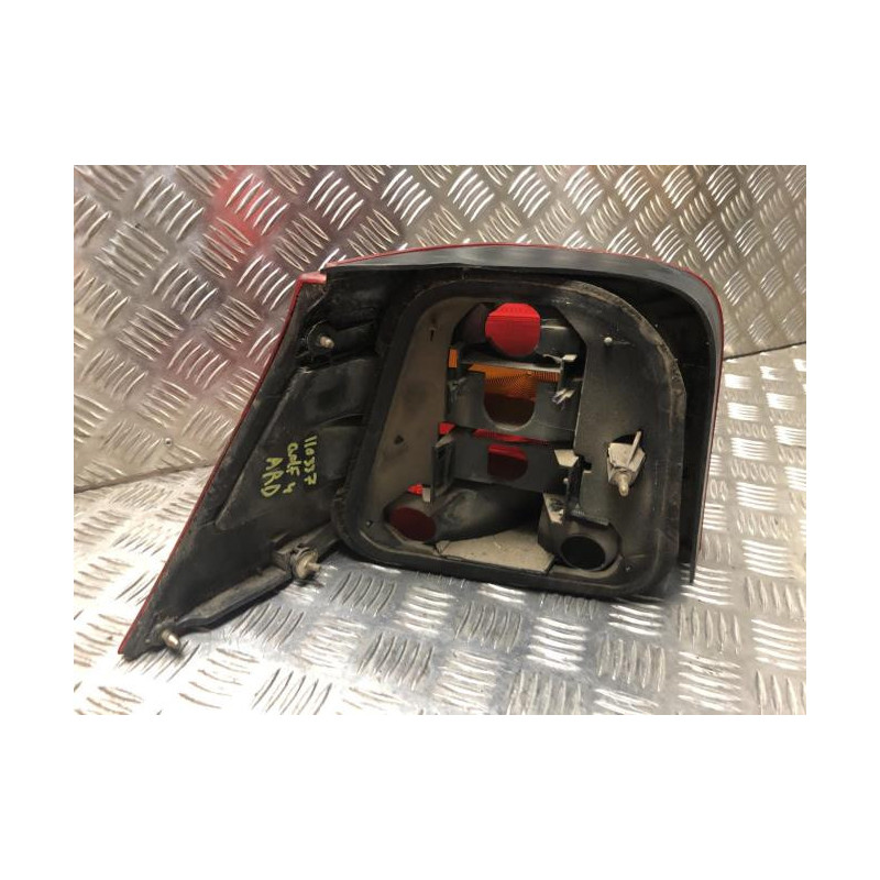 Feu arriere principal droit (feux) VOLKSWAGEN GOLF 4 d’occasion