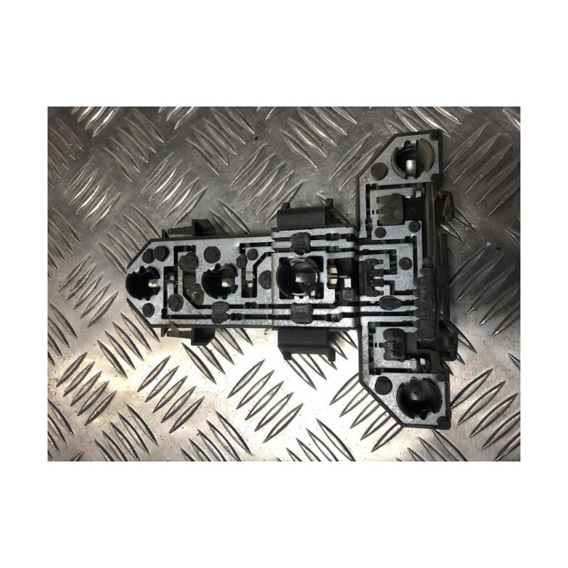 Platine feu arriere droit VOLKSWAGEN GOLF 4 d’occasion