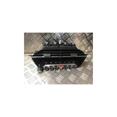 Bouton de warning PEUGEOT 208 2 d’occasion