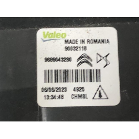 Feu arriere stop central PEUGEOT 208 2 d’occasion