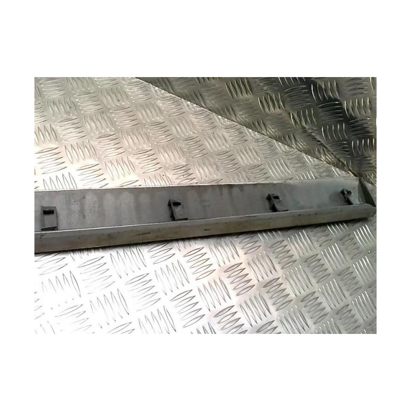 Baguette de porte avant droite CITROEN C4 1 PHASE 1 COUPE d’occasion