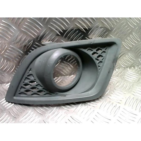 Enjoliveur anti brouillard FORD FIESTA 5 PHASE 2 d’occasion