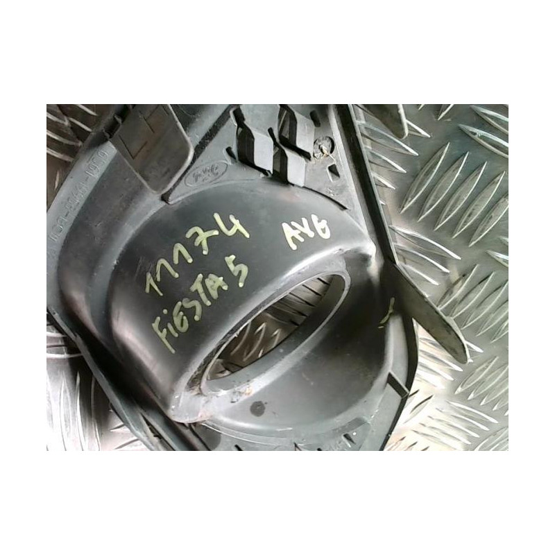 Enjoliveur anti brouillard FORD FIESTA 5 PHASE 2 d’occasion
