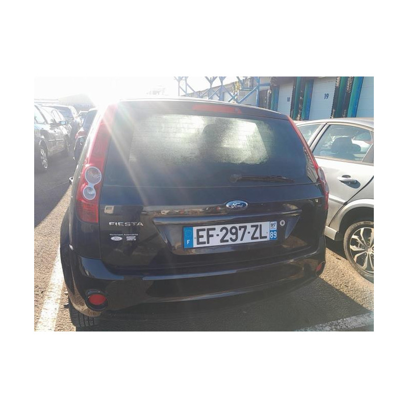 Enjoliveur anti brouillard FORD FIESTA 5 PHASE 2 d’occasion