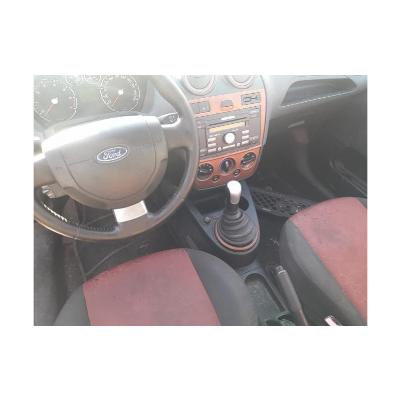 Enjoliveur anti brouillard FORD FIESTA 5 PHASE 2 d’occasion
