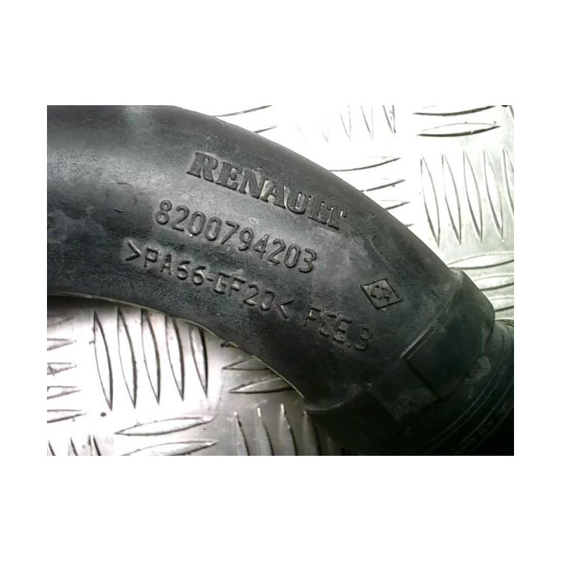 Durite de turbo RENAULT CLIO 3 PHASE 2 d’occasion