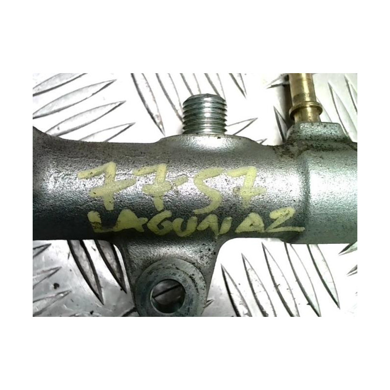 Rampe injection RENAULT LAGUNA 2 PHASE 2 d’occasion
