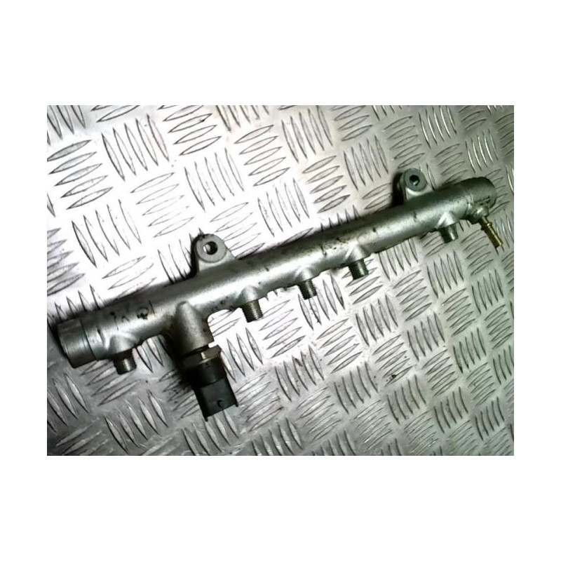 Rampe injection RENAULT LAGUNA 2 PHASE 2 d’occasion