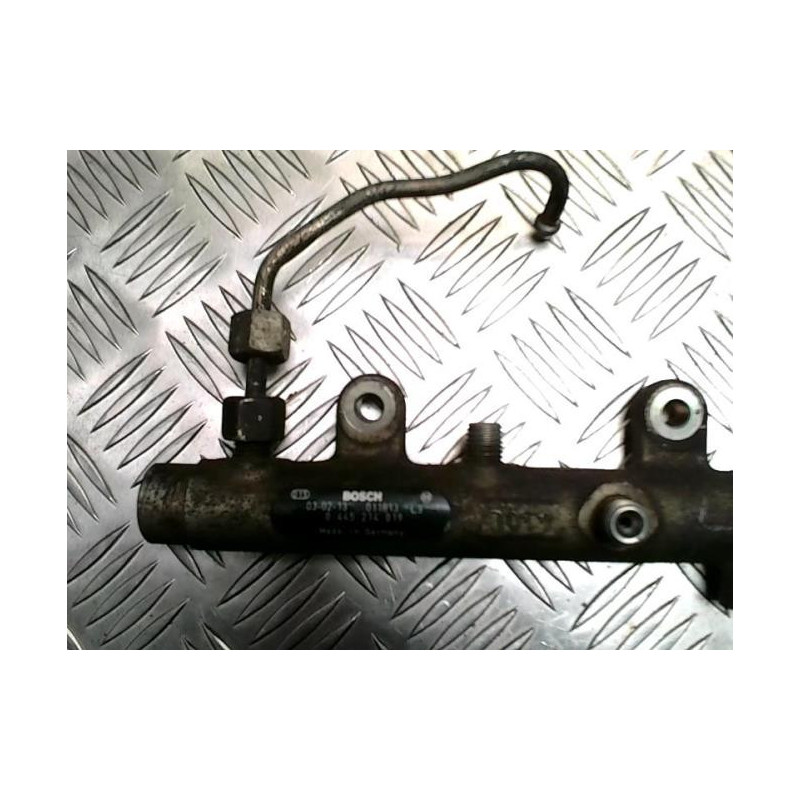 Rampe injection PEUGEOT 206 PHASE 1 d’occasion