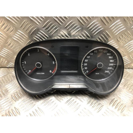 Compteur VOLKSWAGEN POLO 5 PHASE 1 d’occasion