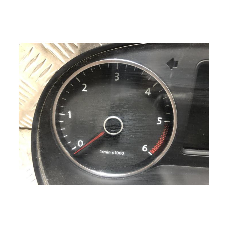 Compteur VOLKSWAGEN POLO 5 PHASE 1 d’occasion