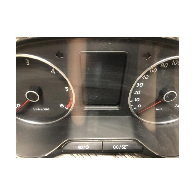 Compteur VOLKSWAGEN POLO 5 PHASE 1 d’occasion